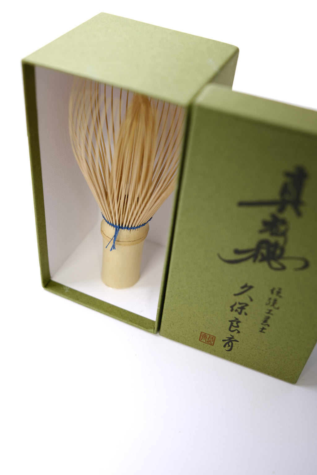 Ryosai Kubo - Shirotake White Bamboo - Takayama Japanese Chasen (Blue Thread)