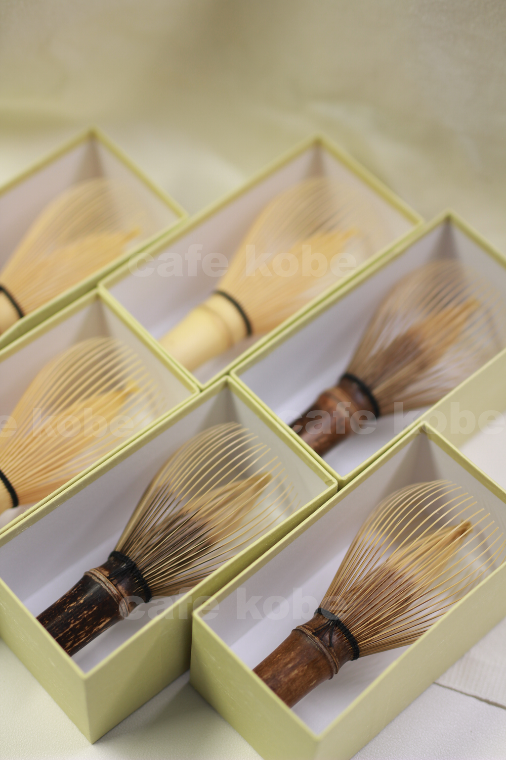 Kubo Sabun 竹茗堂 Chikumeido- Takayama Bamboo Whisk - Shin White Bamboo